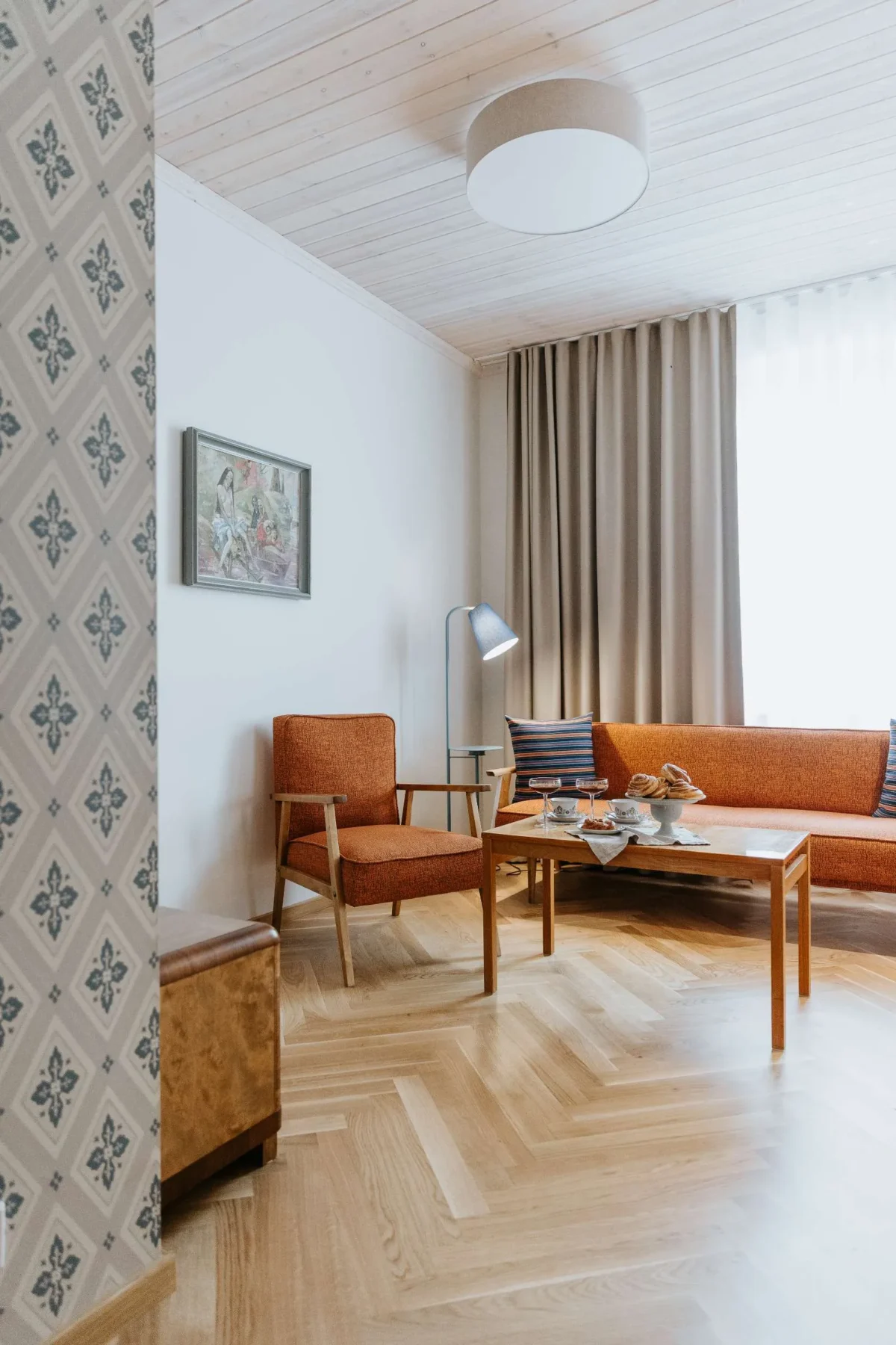 OHH tuba Eesti majutus Haapsalus istumisala ja tugitool