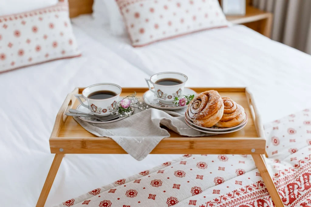 OHH tuba Gruusia majutus Haapsalus hommikusöök voodis