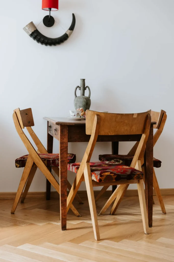 OHH tuba Gruusia majutus Haapsalus istumisnurk ja details einal