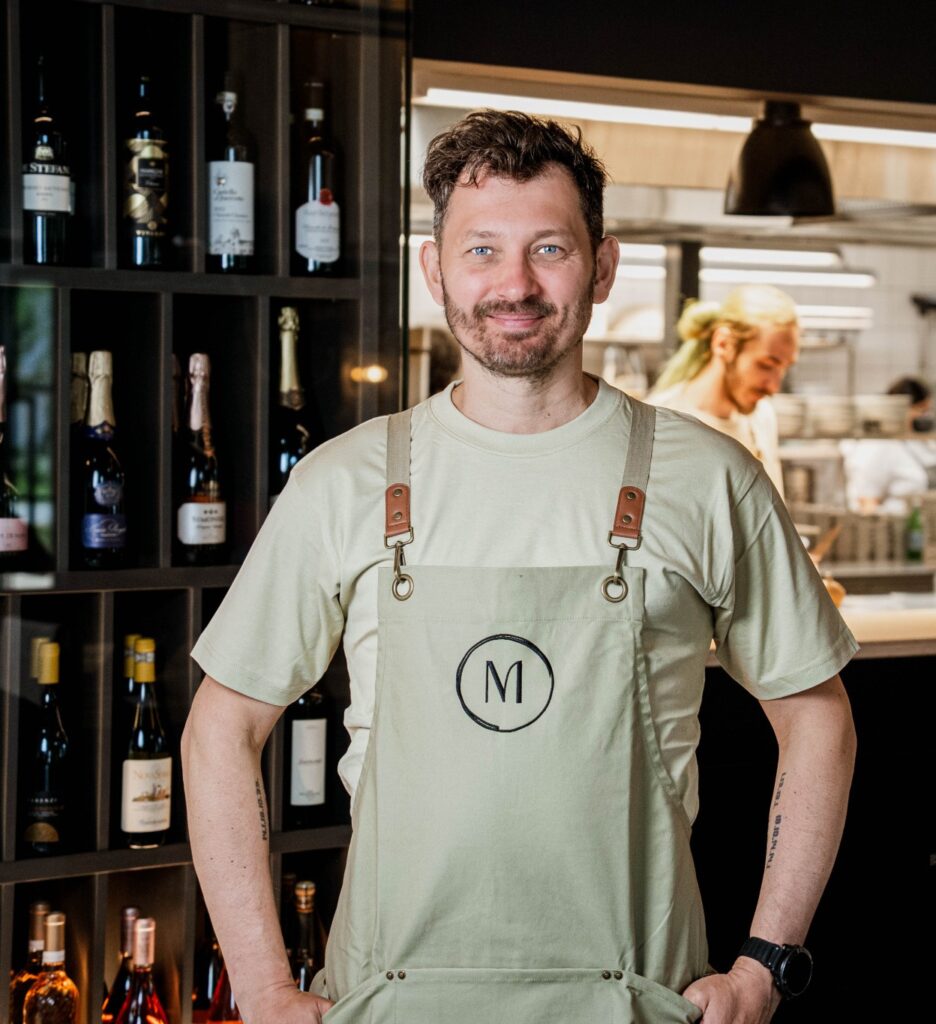 Roman Z restoran Moon