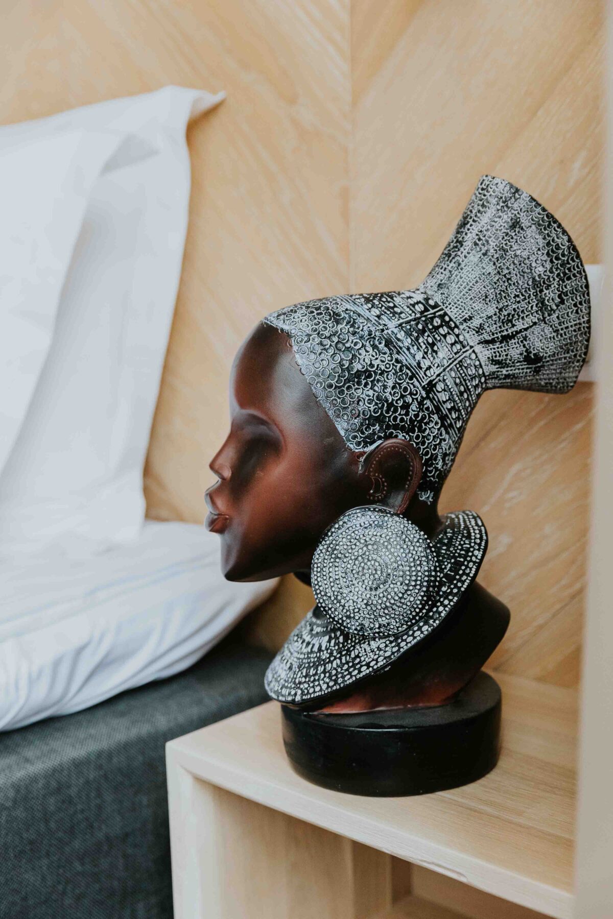 OHH tuba Myanmar majutsu Haapsalus voodi ja detail